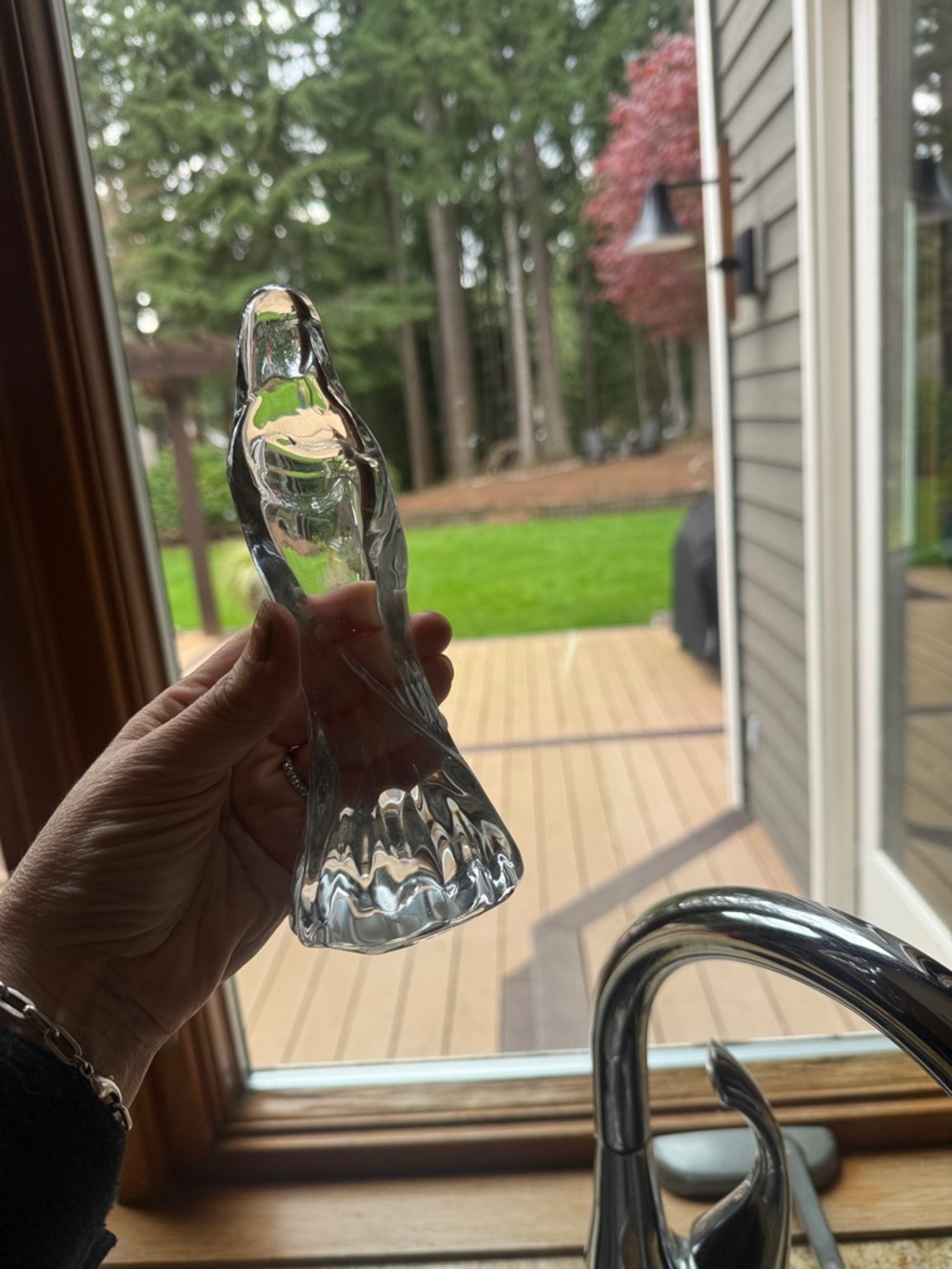 Clear Glass Bird Figurine - Elegant Crystal-Look Decor. Mary and baby Jesus.